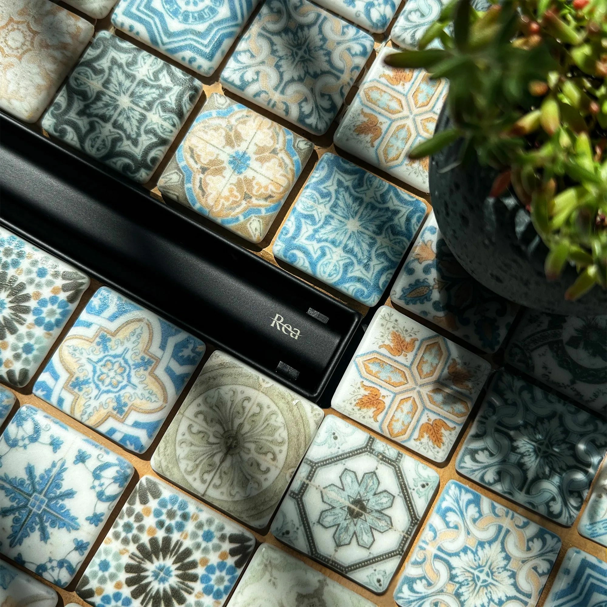 Трап душевой Rea Neox Slim Pro Black